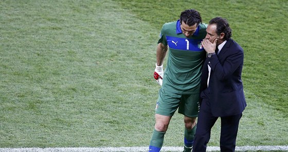 TAKHLE TO PECE HRÁT NEMَETE! Trenér italské reprezentace Cesare Prandelli