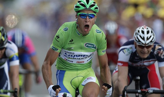 HURÁÁÁ. Slovák Peter Sagan vyhrál estou etapu Tour de France v Métách.