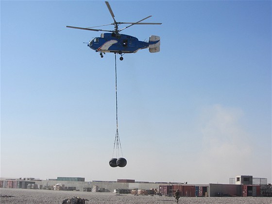 Obí koule pro zásobování jednotek v Afghánistánu