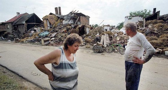 Zničené Troubky na Přerovsku po povodních v roce 1997.
