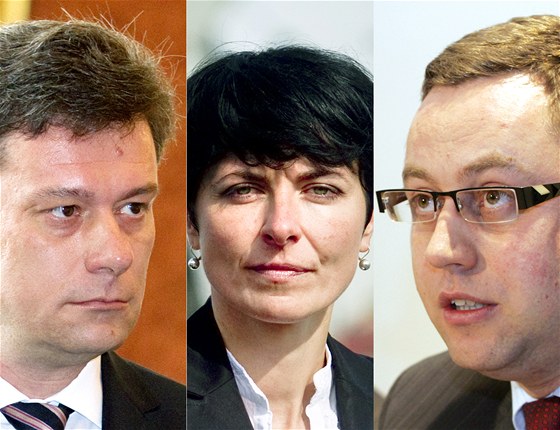 Ministr spravedlnosti Pavel Blaek (vlevo), státní zástupkyn Lenka Bradáová a