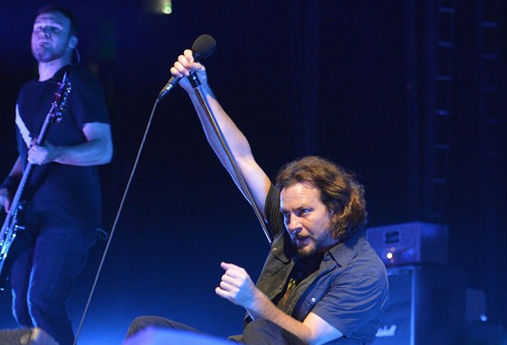 Pearl Jam koncertovali 2. 7. 2012 v praské O2 aren (Eddie Vedder)