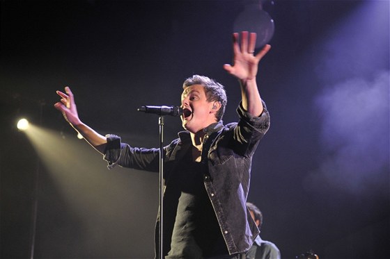 Skupina Keane se zpvákem Tomem Chaplinem koncertovala 8. ervna 2012 v