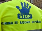 Hlídky dostaly jako stejnokroj reflexní vestu s nápisem "STOP kriminalit,