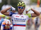 JAKO BY ML KÍDLA. Slovenský cyklista Peter Sagan z týmu Liquigas zvítzil v