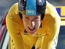 PRVNÍ TRIUMF. Brit Bradley Wiggins vyhrál asovku Tour de France a oslavil