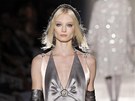 Z pehlídky haute couture Karl Lagerfeld for Chanel podzim-zima 2012/2013 v...
