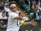 V SEMIFINÁLE. Roger Federer si ve Wimbledonu opt zahraje v semifinále poté, co
