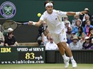 FORHEND. David Ferrer ve tvrtfinále Wimbledonu proti Andy Murraymu.