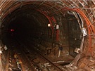 Souprava 71-81M po odjezdu ze stanice v tunelu (smr Karlovo námstí)