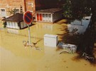 Povodn v Otrokovicch v roce 1997. Na snmku Moravn ulice.