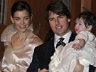 Katie Holmesová, Tom Cruise a jejich dcera Suri (ím, 16. listopadu 2006)