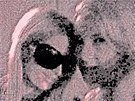 Upravená fotografie, na které je Jitka Nováková a Paris Hiltonová.