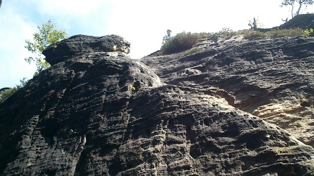 Záchrana turisty ze skalní ve Cimbuí (8. 7. 2012)