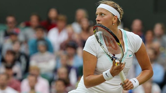 KONCENTRACE. Petra Kvitová ve tvrtfinále Wimbledonu.