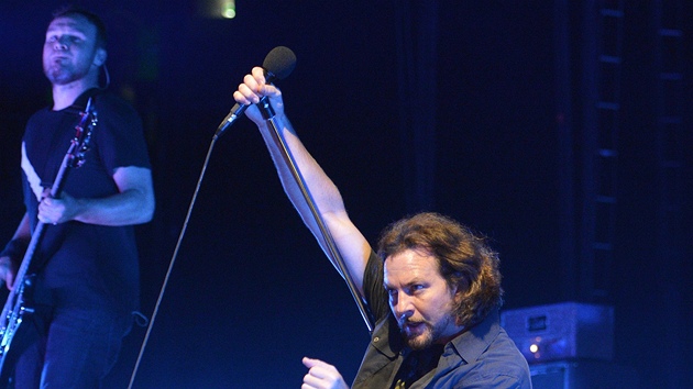Pearl Jam koncertovali 2. 7. 2012 v pra�ské O2 aren� (Eddie Vedder)