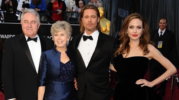 Angelina Jolie a Brad Pitt s rodii