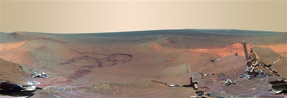 Panoramatický snímek povrchu Marsu pořízený sondou Opportunity