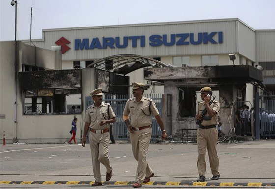 Nejvtí indická automobilka Maruti Suzuki byla nucena uzavít jednu ze svých