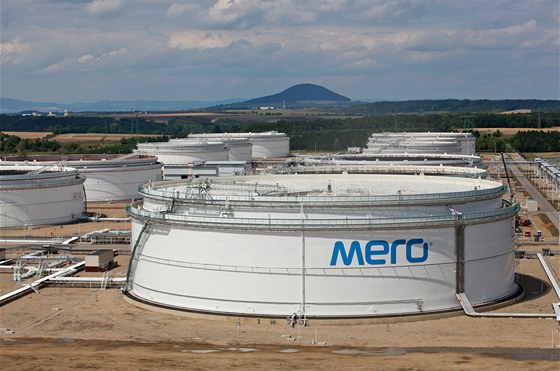Mén lidí v dozorí rad bude mít i Mero, které spravuje ropné rezervy eské republiky. Ilustraní snímek.