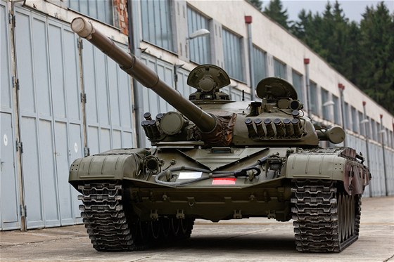Posádka v Rančířově na Jihlavsku skladuje několik desítek tanků T-72, které...