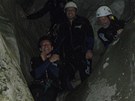 Nasedání na skluzavku pi canyoning za mstekem Claut na severu Itálie