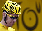 S ÚSMVEM JE VECHNO LÍP.  Bradley Wiggins ped 14. etapou Tour de France.