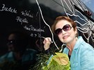 Hana Maciuchová - kavárna Potmě - křest autobusu (10. července 2012)