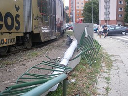 U Mendlova nmst v Brn vykolejila ve tvrtek tramvaj.