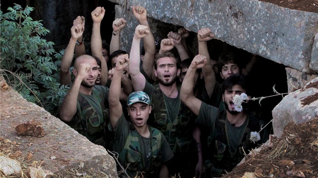 Povstalci vlc proti Asadovi v adch Syrsk osvobozeneck armdy