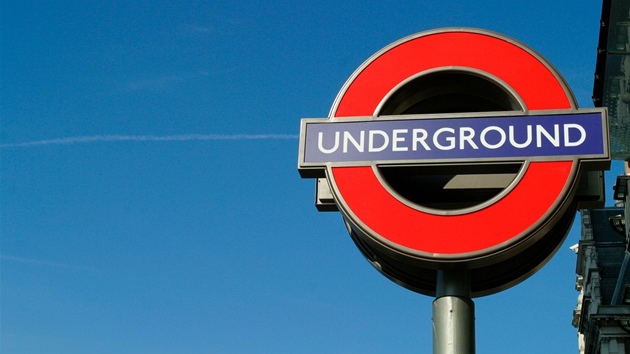 Londýnské metro pepraví denn ti miliony pasaér. Ilustraní snímek