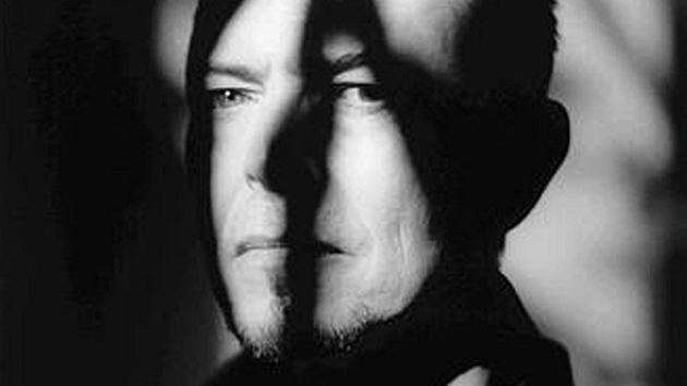 Kratochvl se dokzal prosadit i jako fotograf portrt celebrit, na snmku je zpvk David Bowie.