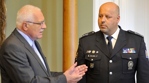 Prezident Vclav Klaus pijal na Hrad policejnho prezidenta Petra Lessyho a vyjdil mu jasnou podporu
