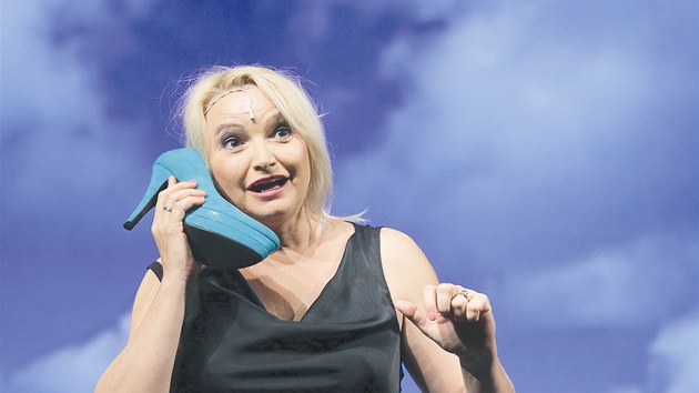 Anna iková v nové he eny peijí! na letní scén Vyehrad