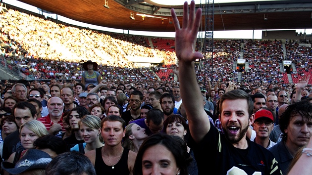 Diváci koncertu Bruce Springsteena, Praha, Synot Tip Arena, 11. 7. 2012