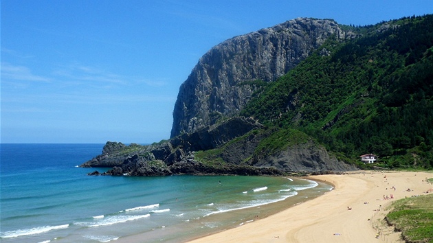 Pohled na plá Laga z pobení silnice