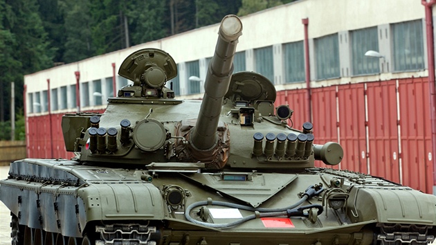 Posdka v Ranov na Jihlavsku skladuje nkolik destek tank T-72, kter armda nepotebuje (17. ervence 2012, Ranov).