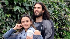 Russell Brand a Isabella Brewsterová