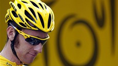 S ÚSMVEM JE VECHNO LÍP.  Bradley Wiggins ped 14. etapou Tour de France.