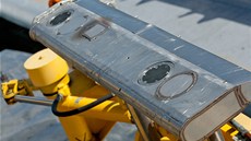 Po Vltav� pluje vym��ovac� lo� Valent�na II. Pomoc� sonaru m��� dno �eky (12....