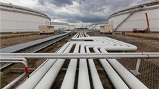 V podniku Mero spravují ropné rezervy České republiky(18. července 2012,...