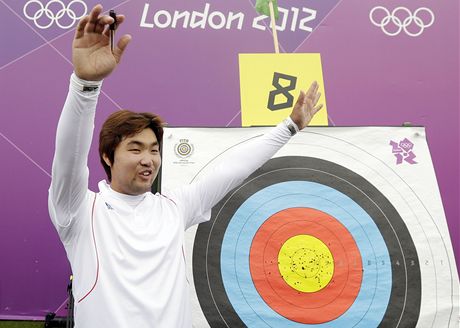 Im Tong-hjung vyhrál kvalifikaci lukostelc. 
