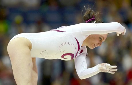 Sportovní gymnastka Kristýna Páleová pi své olympijské sestav v Londýn (29.