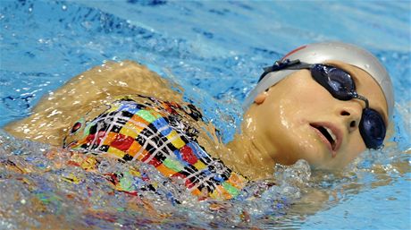 eská plavkyn Simona Baumrtová pi tréninku v Londýn (25. ervence 2012)