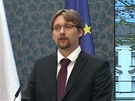 Ministr dopravy Pavel Dobe na tiskové konferenci