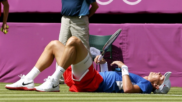 Tom Berdych po prohranm olympijskm utkn s Belgianem Stevem Darcisem. (28. ervence 2012)

