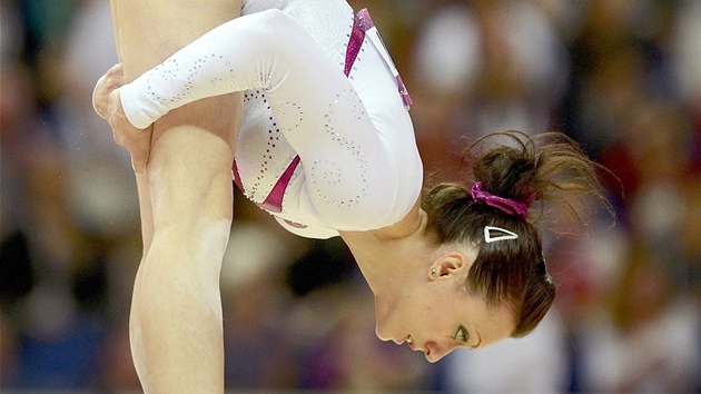 Sportovn gymnastka Kristna Pleov pi sv olympijsk sestav v Londn (29. ervence 2012)