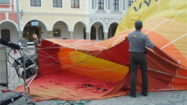 V Telči sloužila dlažba na náměstí jako vzletová plocha pro balony již pošestnácté v historii.