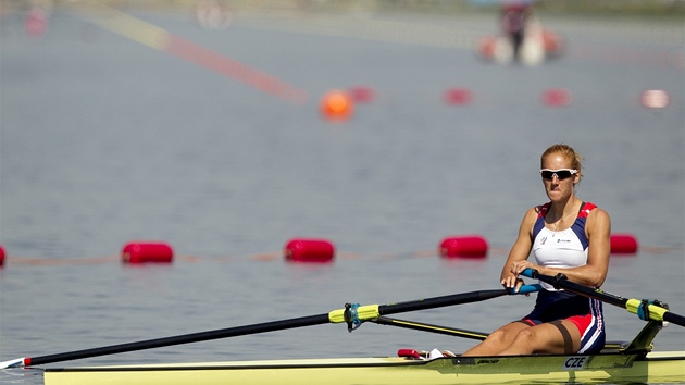 Skifaka Miroslava Knapkov si u zvyk na olympijsk kanl Eton Dorney pobl Londna.