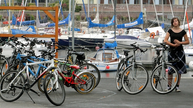 Z pstavu v Lipn nad Vlatavou asto vyrej i cyklist.